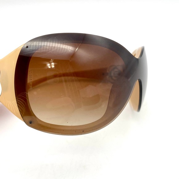 CHANEL Brown Gradient Butterfly Sunglasses main image 12
